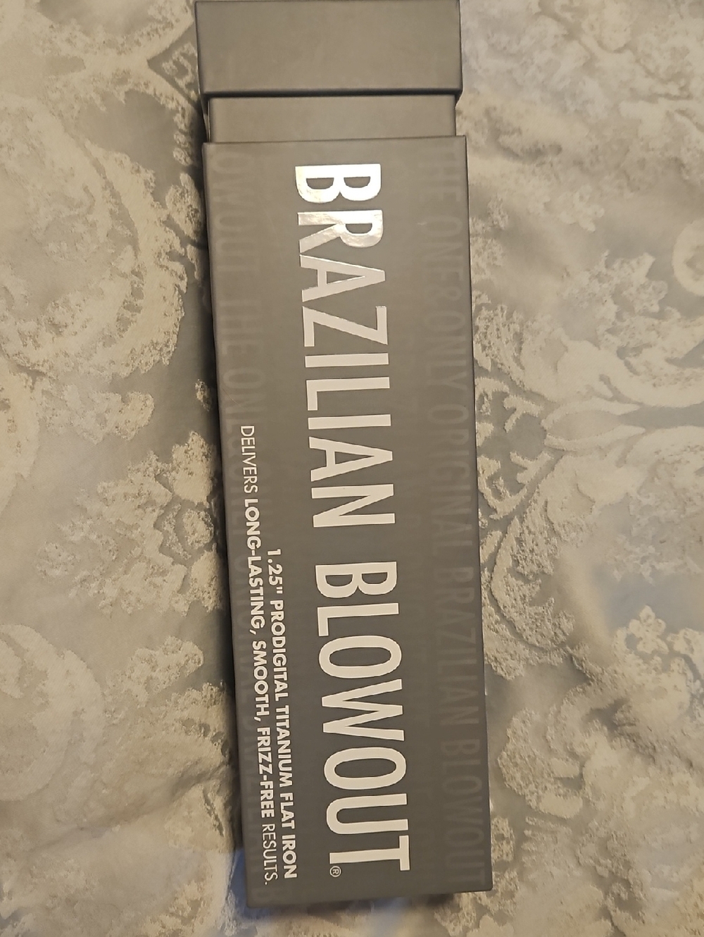 Brazilian Blowout 1.25" Titanium Flat Iron - Black